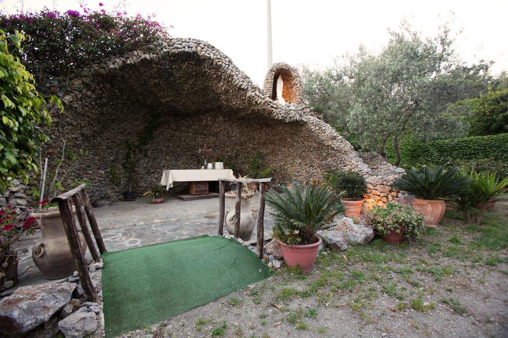 'A Nuciara Park Hotel & Spa Furci Siculo Zewnętrze zdjęcie